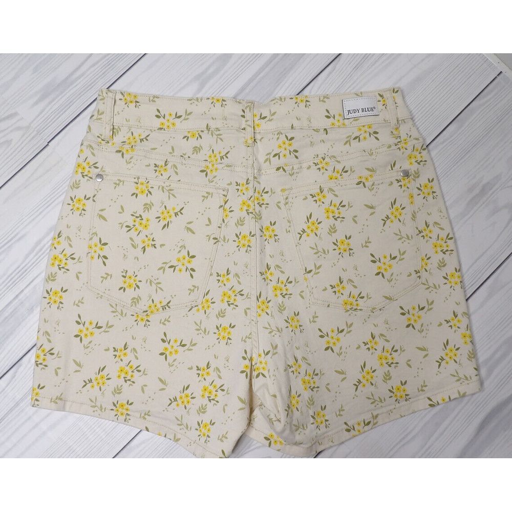 Judy Blue All‎ Over Floral Yellow Print Mid Rise Denim Shorts Stretch Size 1XL - Picture 4 of 13